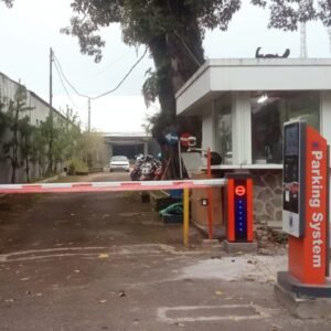 Solusi Parkir Modern: Pemasangan Palang Parkir Otomatis Non-Tunai di Padel Setiabudi Bandung
